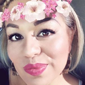 Meet your Posher, Aline