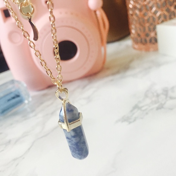 Jewelry - Pendant Necklace Sea Blue Stone