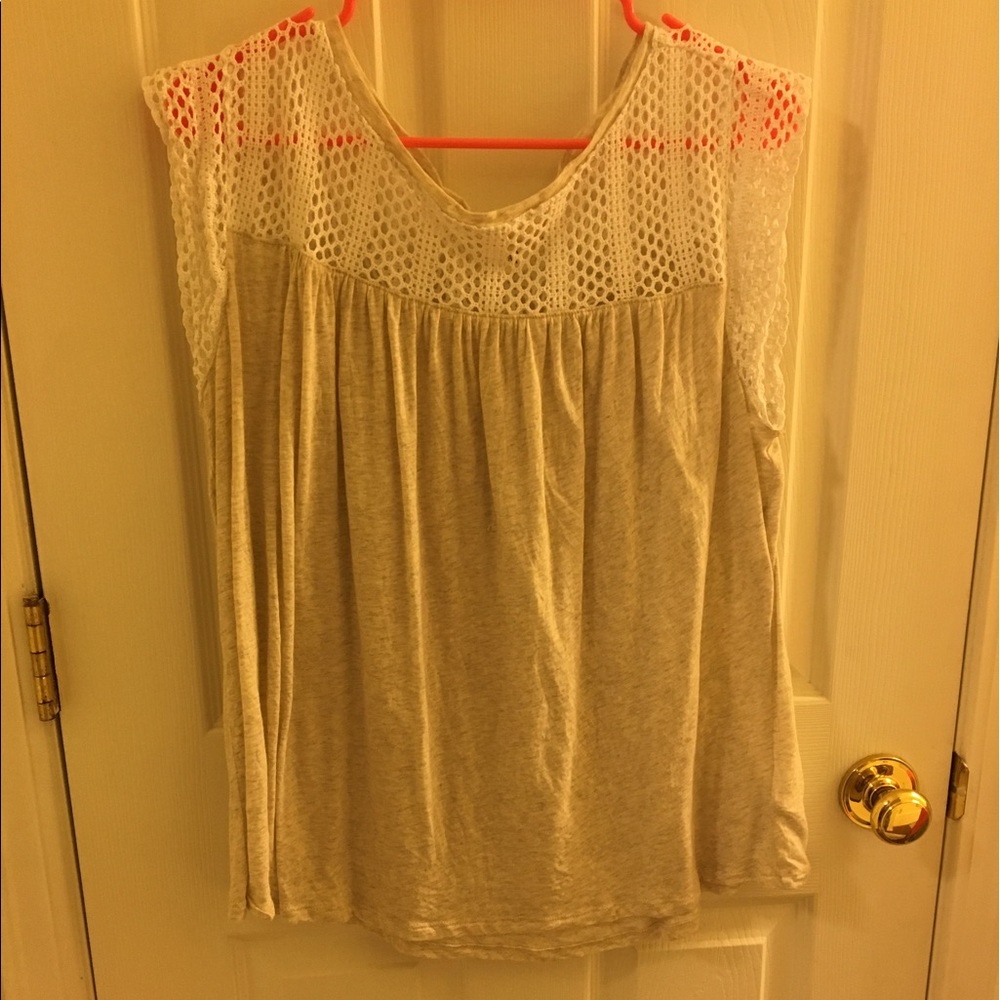 Size XL tan and white lace tank