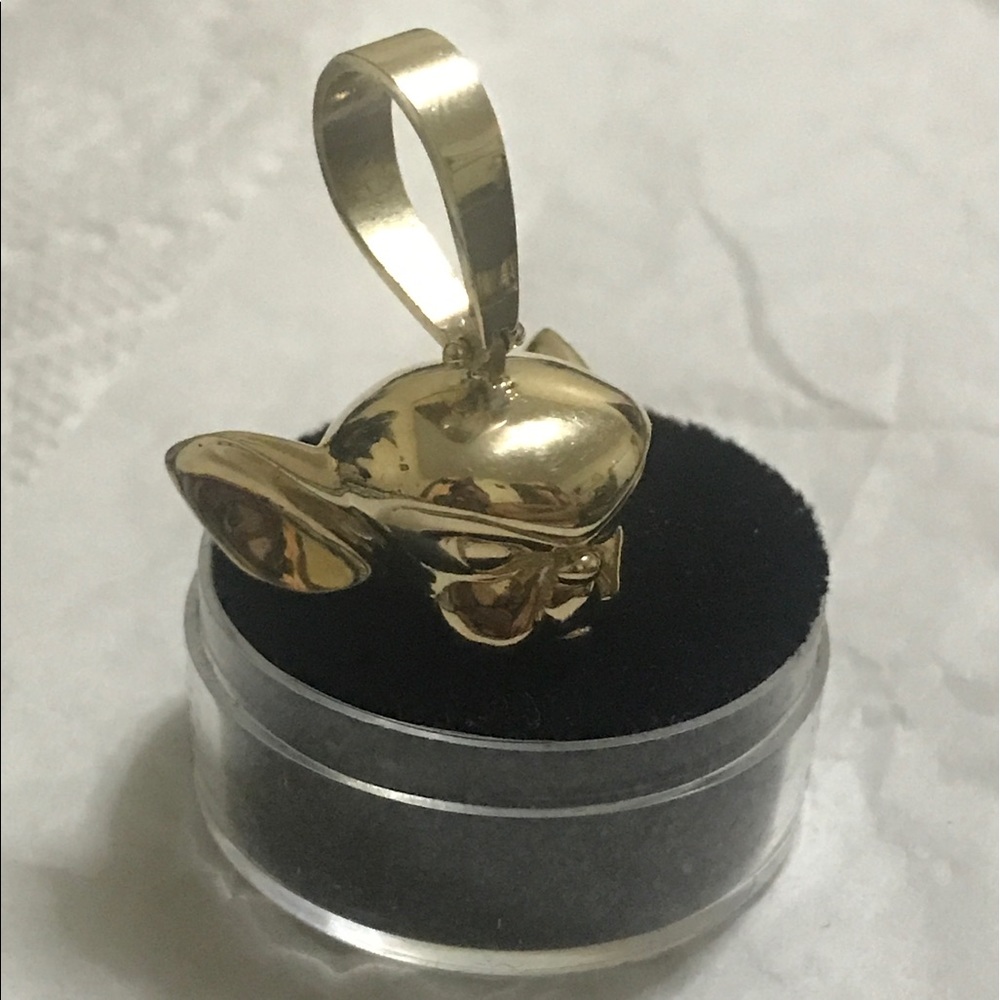 The brain pendant