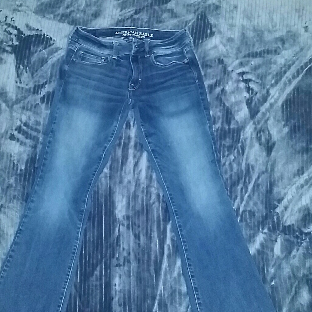 American eagle size 4 long kick boot jeans