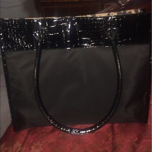 Black tote