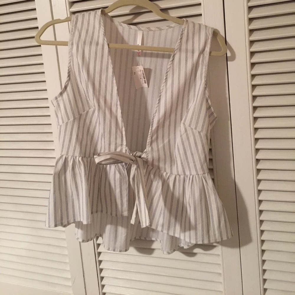 White striped tie front top