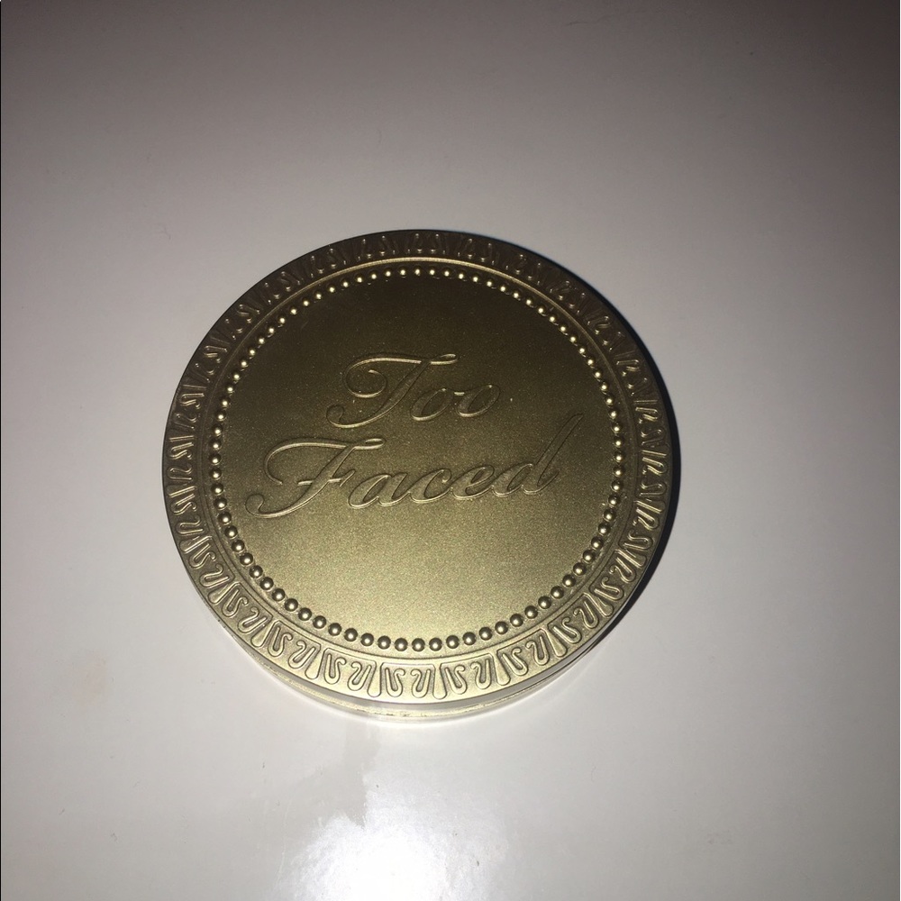 Too Faced Dark Chocolate Soleil Matte Bronzer