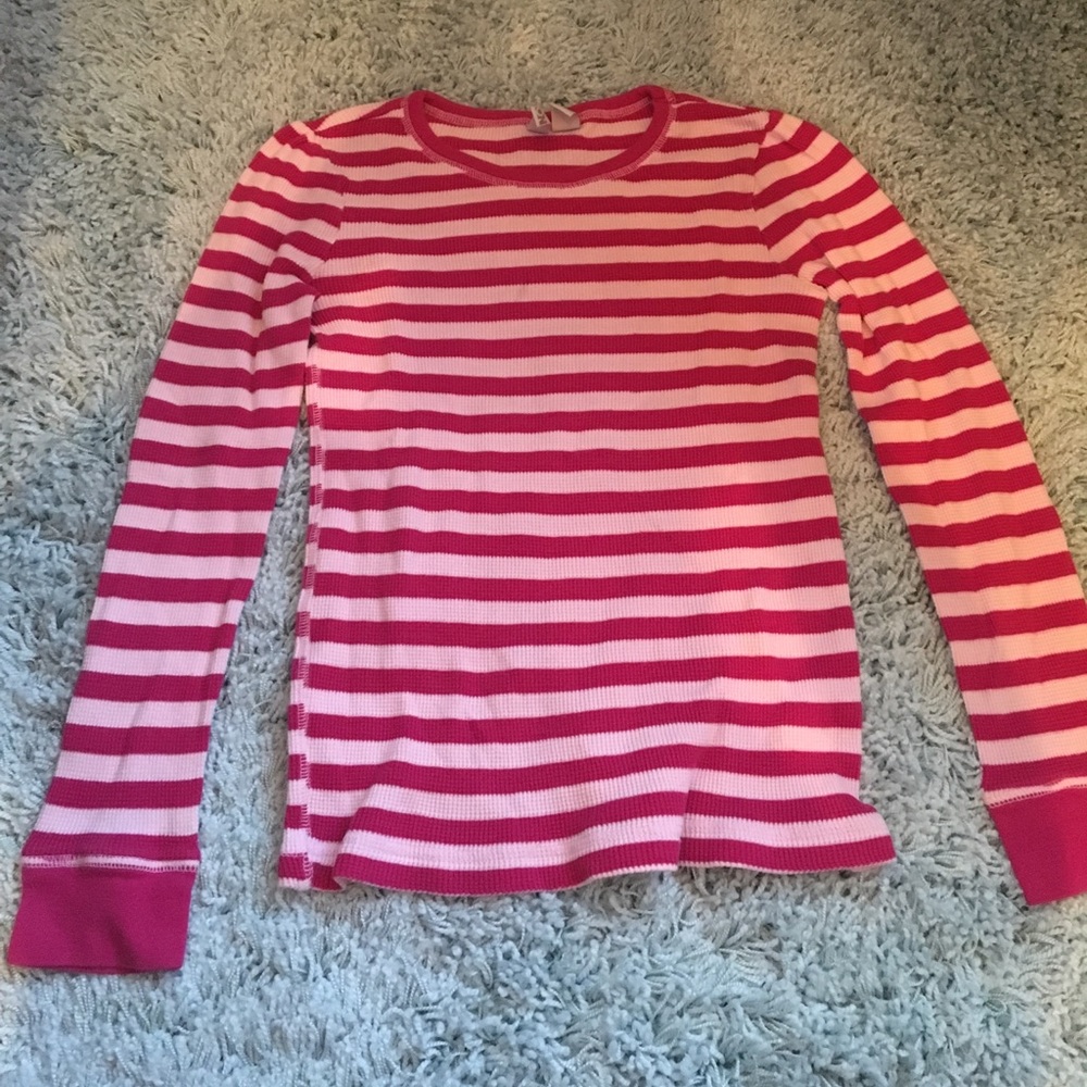Two girls long sleeve shirts