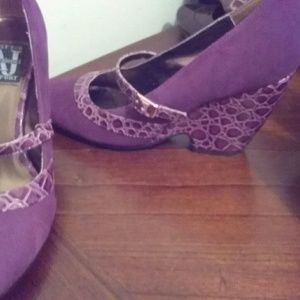 Purple wedges