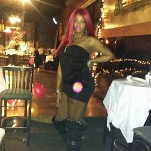 Meet your Posher, Cece