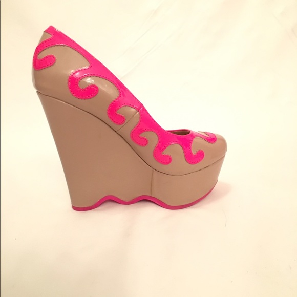 Sheikh nude/punk 5.5in Platform wedge heel sz 6 - Picture 2 of 5