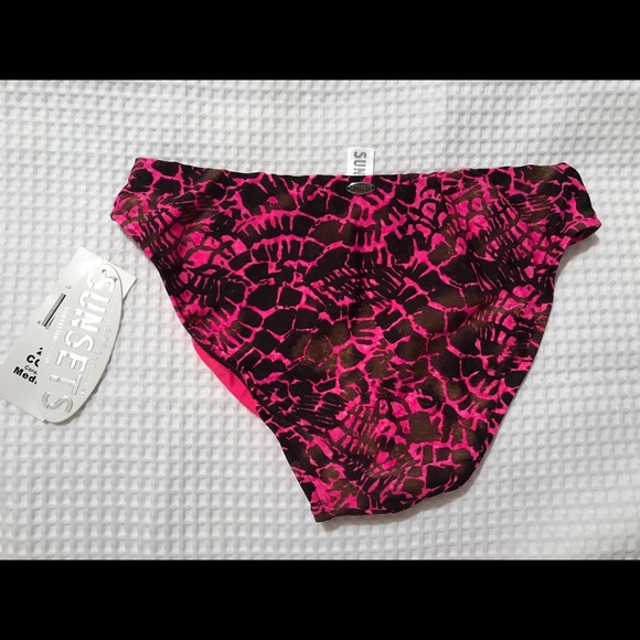 Bikini Bottom - Picture 2 of 2