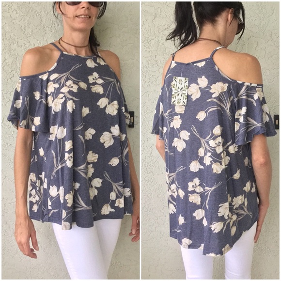 Last 1 Medium Floral Off the Shoulders Top - Picture 2 of 6