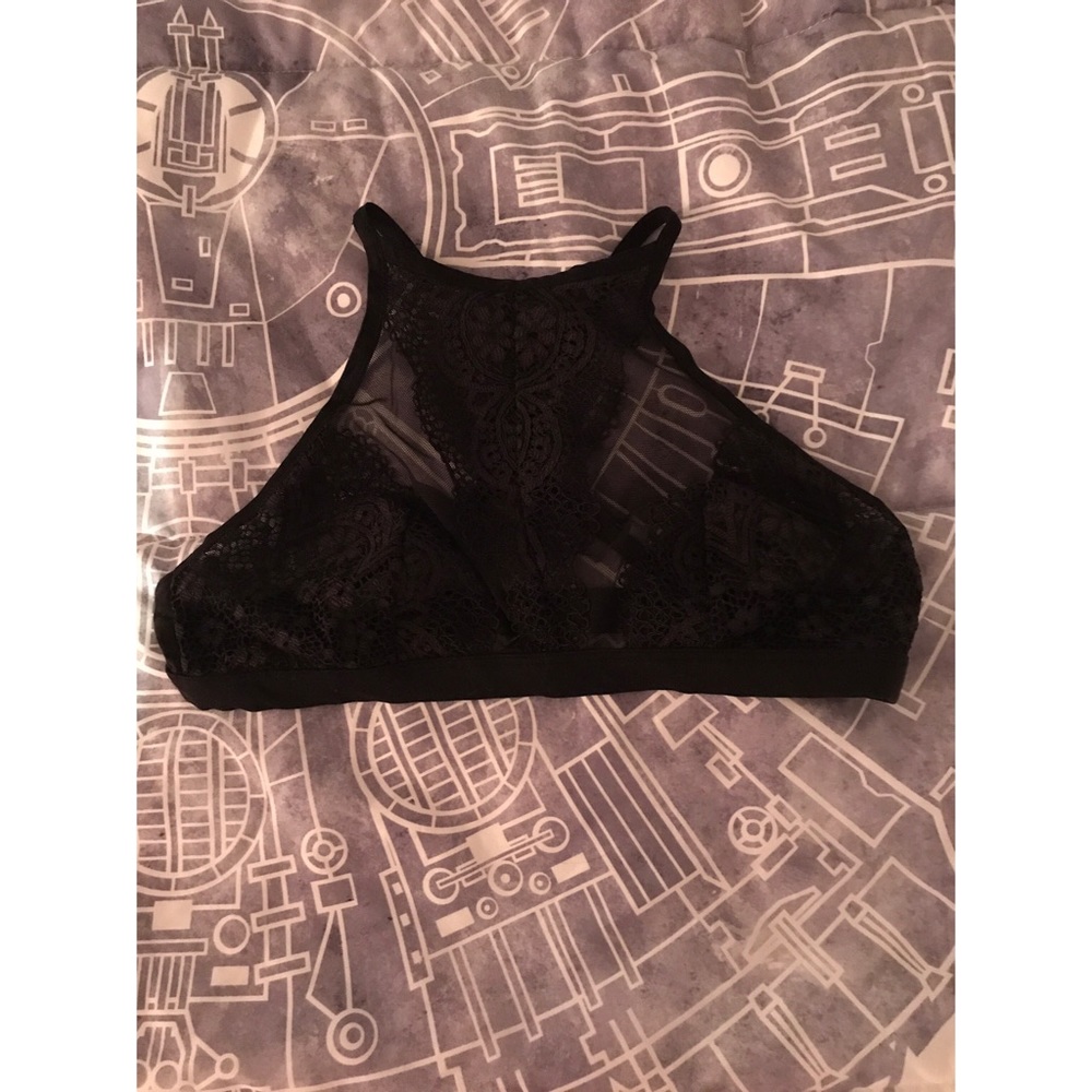 Victoria secret bralette in perfect condition.