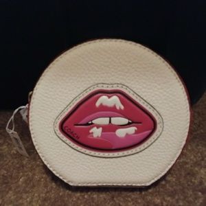 BNWT coach limited edition Lips coin purse