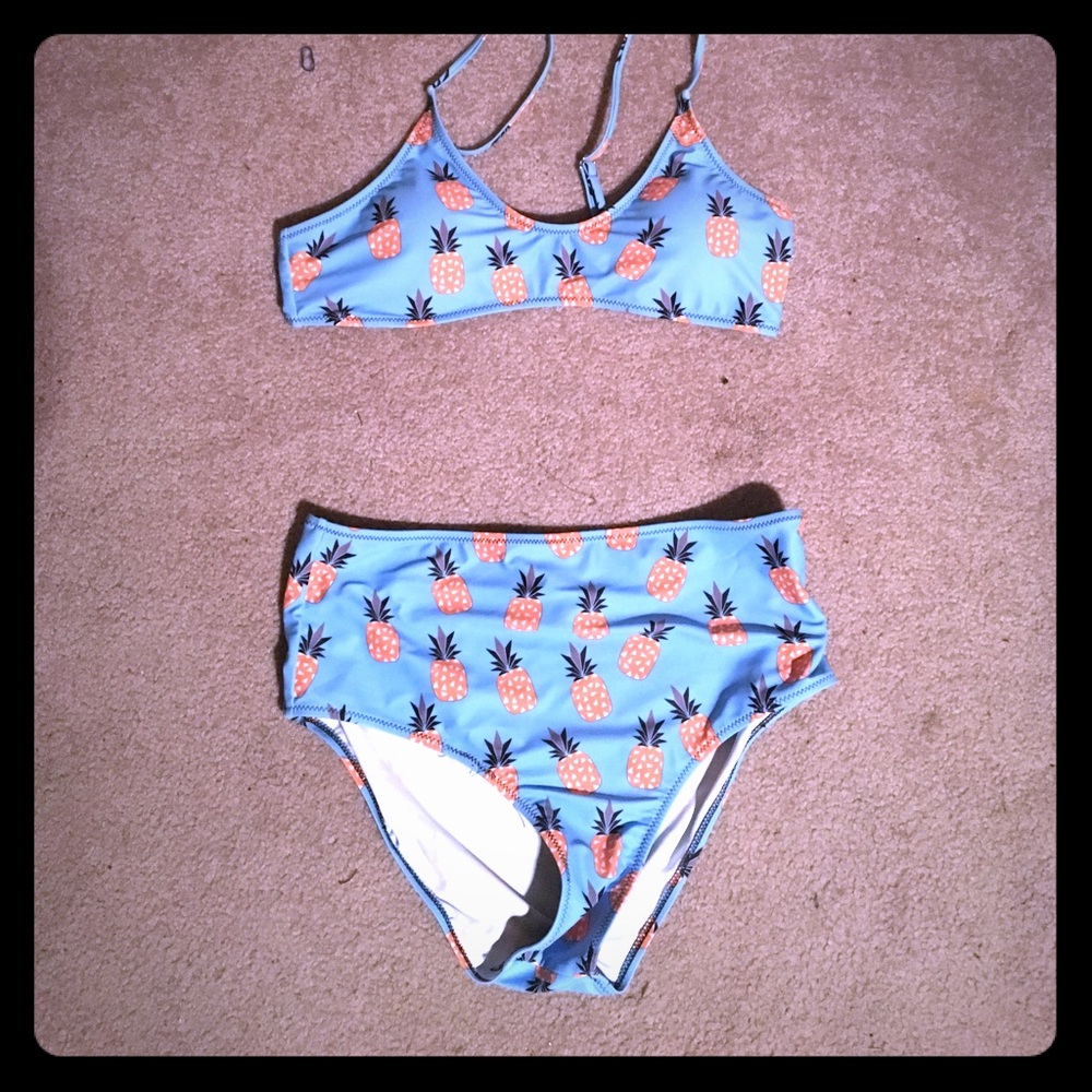 High waisted bikini