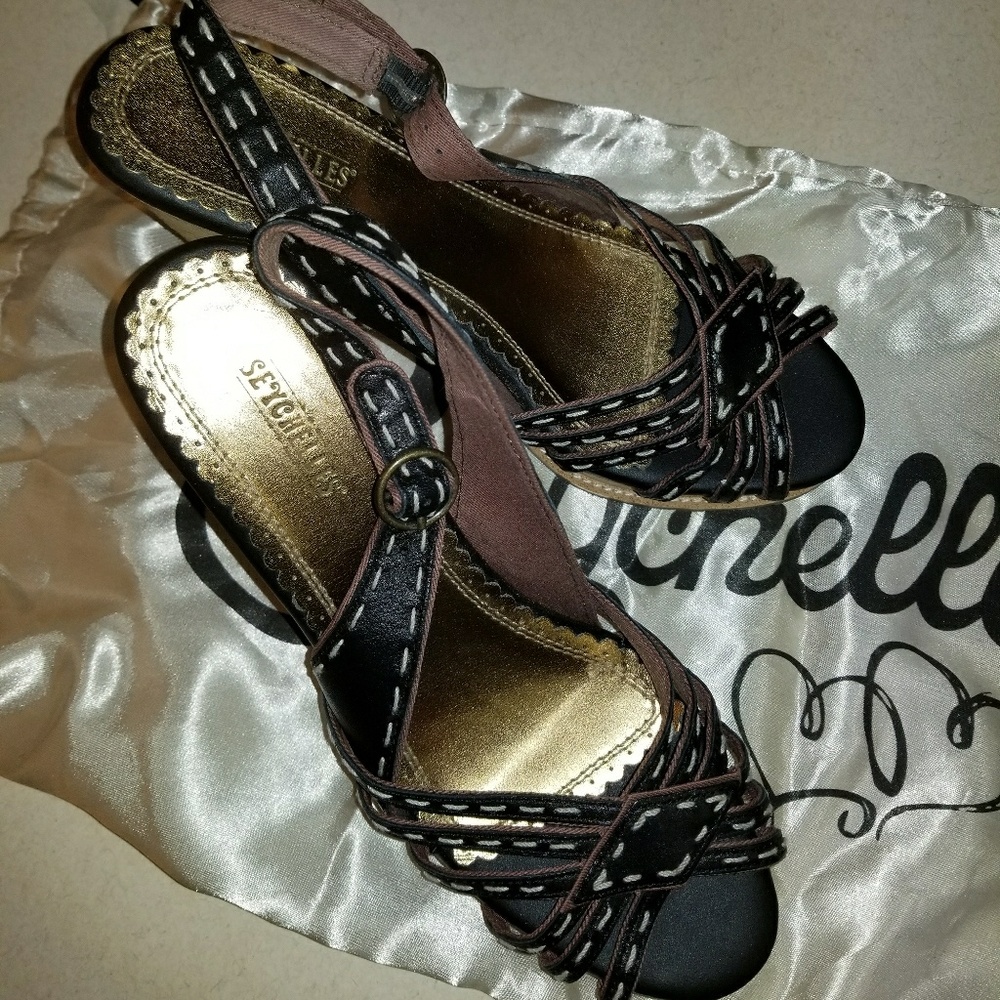 Shoes - Picture 2 of 2