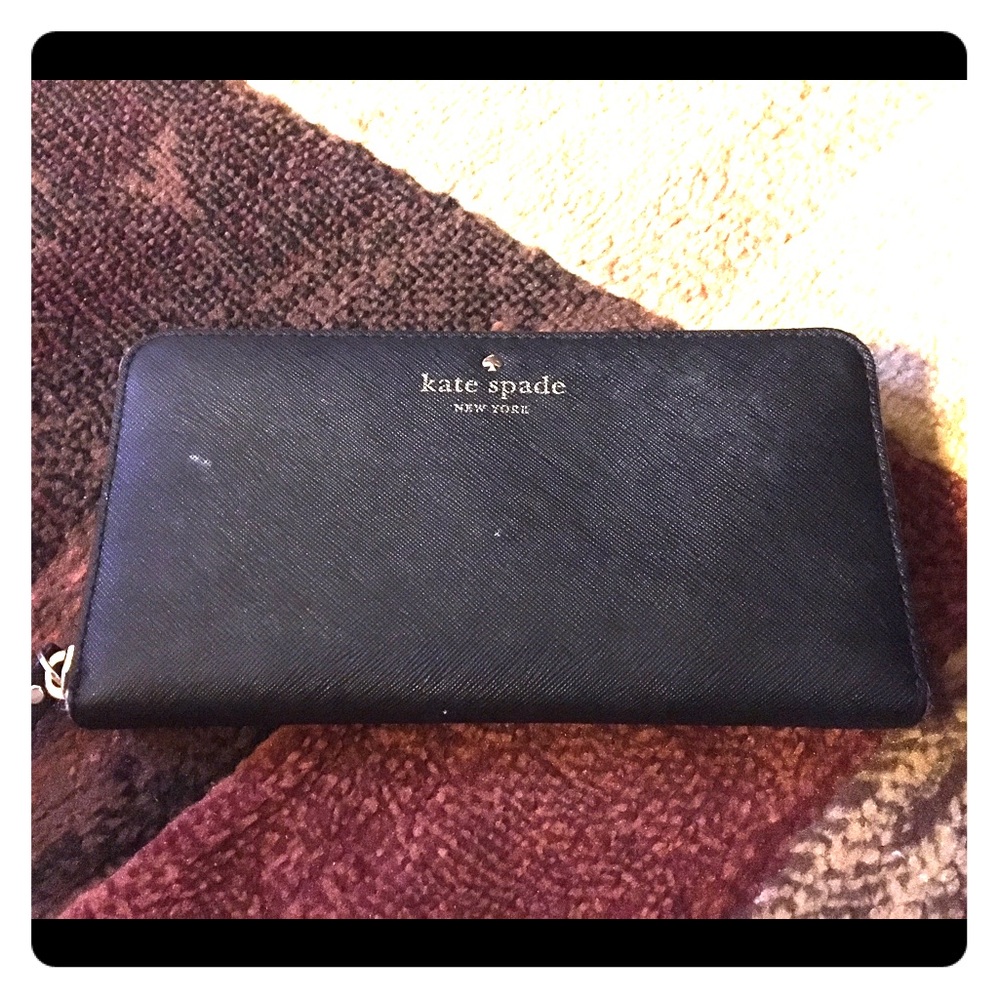 Kate Spade black saffiano leather zip wallet
