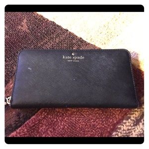 Kate Spade black saffiano leather zip wallet