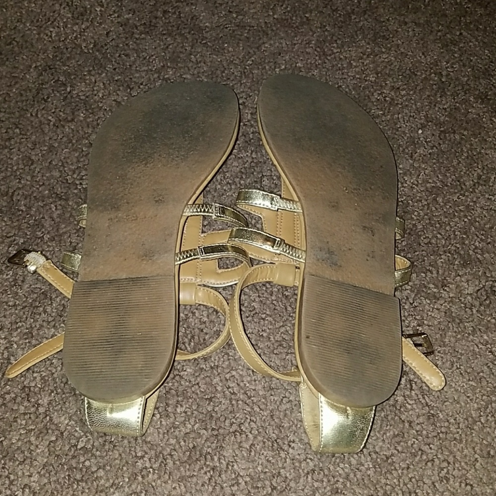 Sandals - Picture 2 of 3