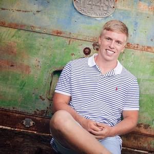 Meet your Posher, Parker