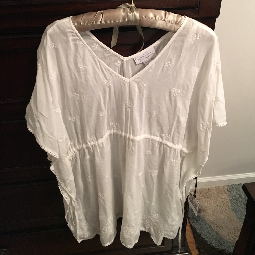 Jessica Simpson white peasant maternity blouse