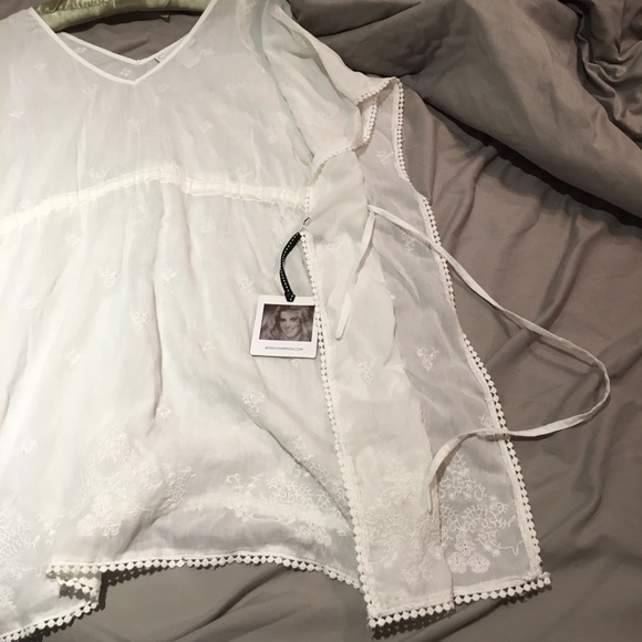 Jessica Simpson white peasant maternity blouse - Picture 6 of 7