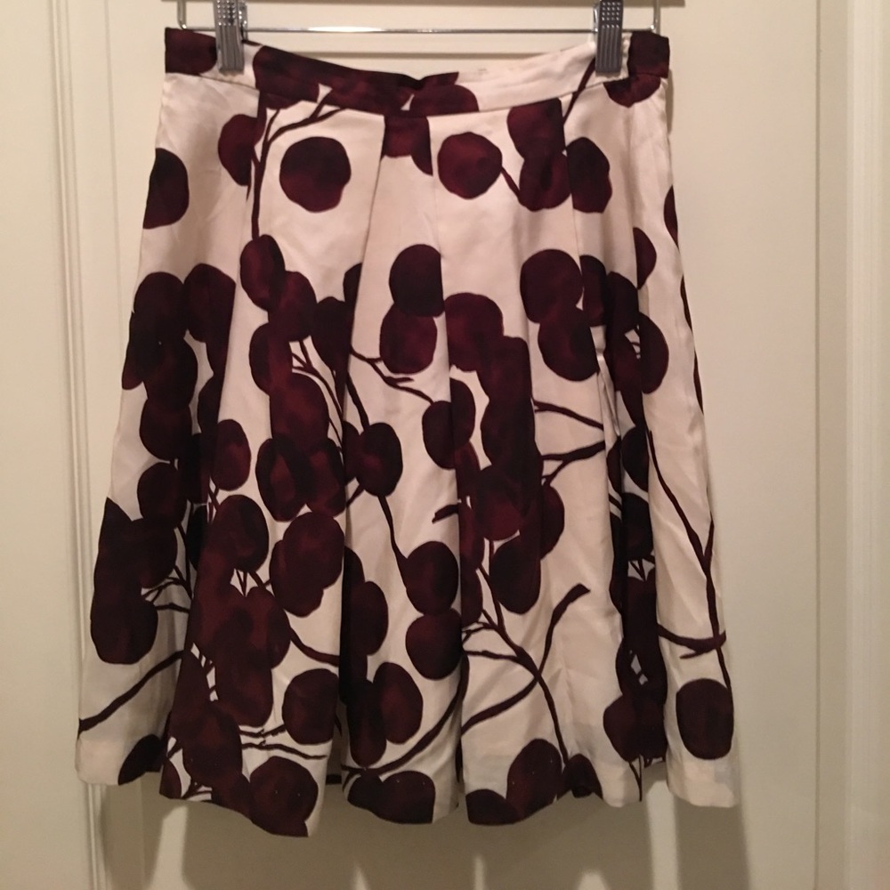 Anthropologie beautiful silk skirt size 4