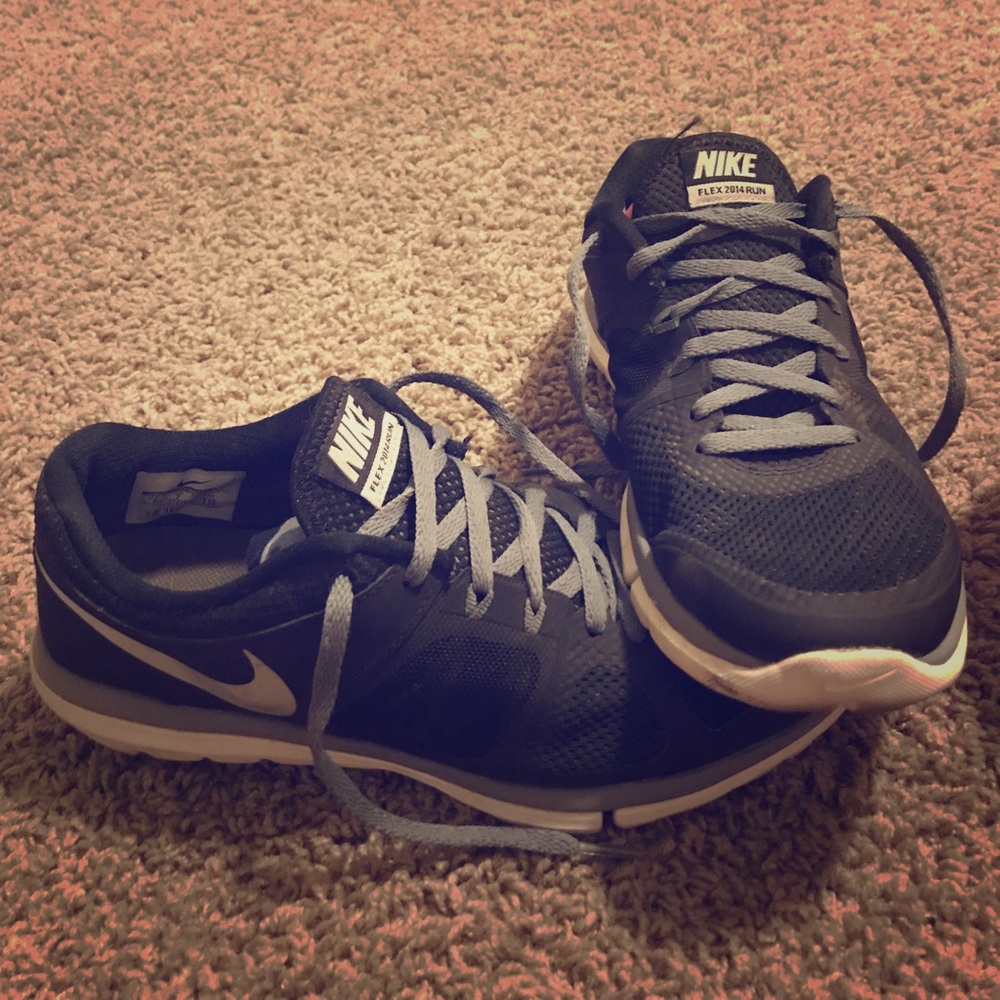 Nikes men's size 8 but I wear a women's 9- 9.5