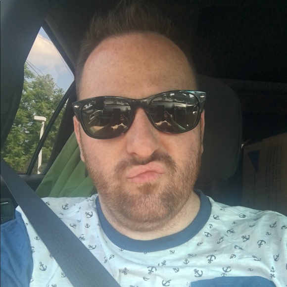 Meet your Posher, Sean - Picture 1 of 1