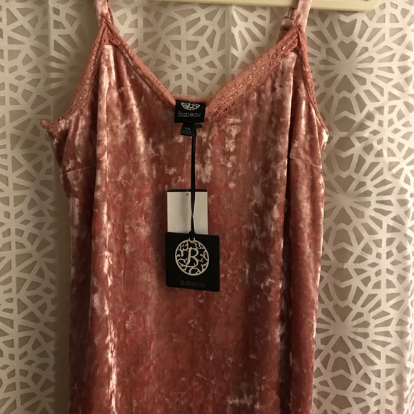 ✨🌙{NWT} Bobeau Pink Velvet Slip Dress - Picture 3 of 8