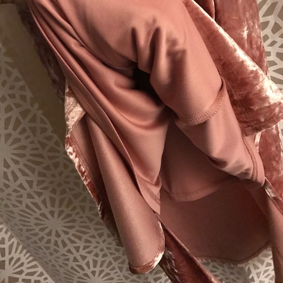 ✨🌙{NWT} Bobeau Pink Velvet Slip Dress - Picture 7 of 8