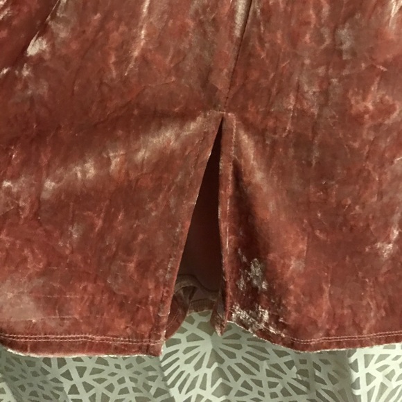 ✨🌙{NWT} Bobeau Pink Velvet Slip Dress - Picture 8 of 8