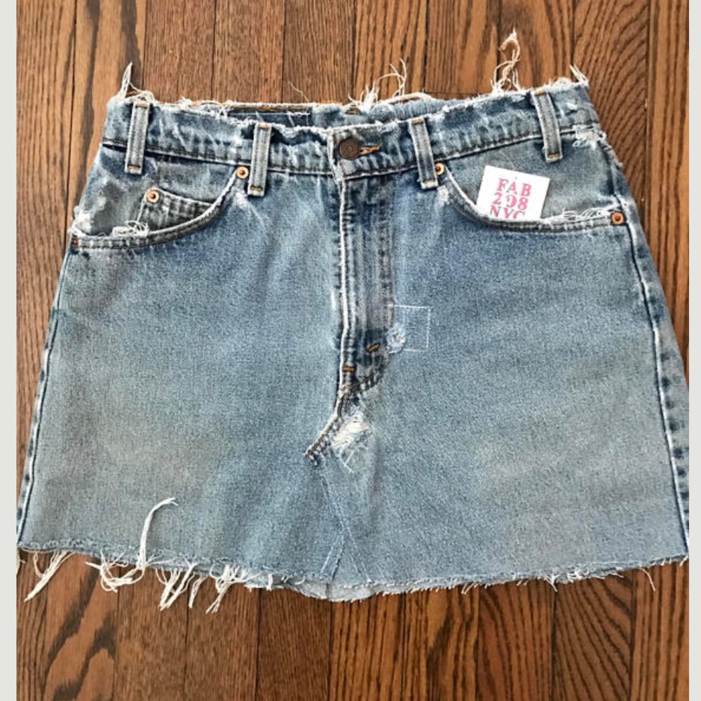 VINTAGE ORANGE TAB LEVI JEAN SKIRT