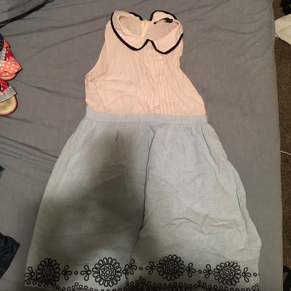 EUC Doe & Rae Peter Pan collar dress