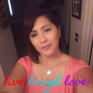 Meet your Posher, Aracely