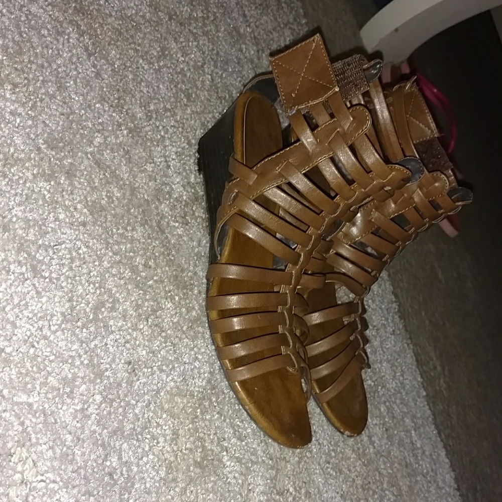 Wedges - Picture 2 of 2