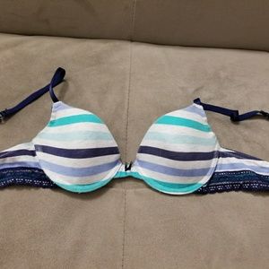 Striped 36A t-shirt bra