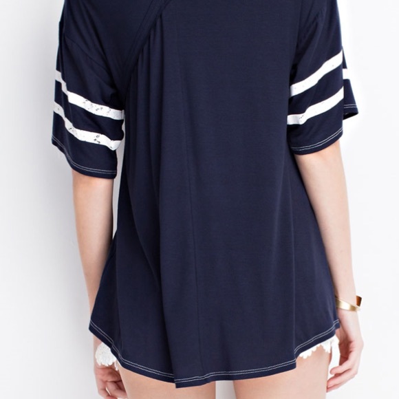 Casual & Comfy Navy Tunic Top - Picture 5 of 5
