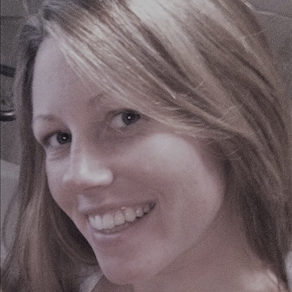 Meet your Posher, Jenelle - Picture 5 of 5