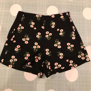 Lush poopy high waisted shorts