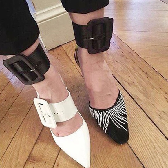 Trendy ! ALMOST GONE ! - Picture 2 of 4