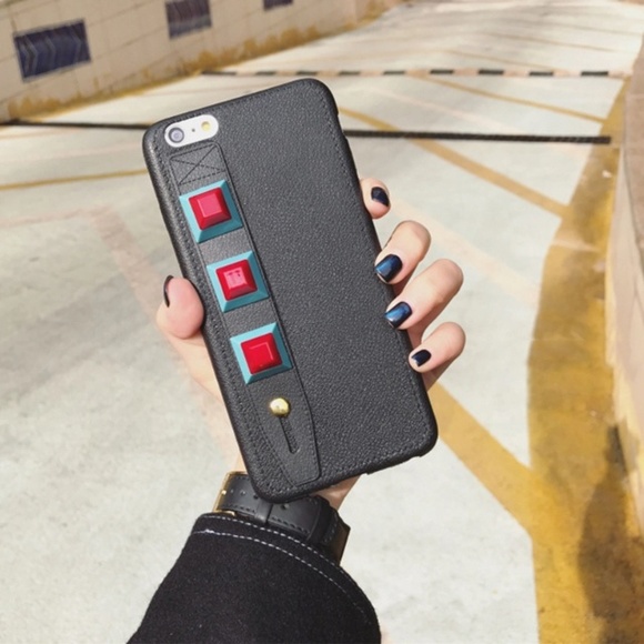 LAST AVAILABLE ! ! Trendy iPhone Case - Picture 2 of 4