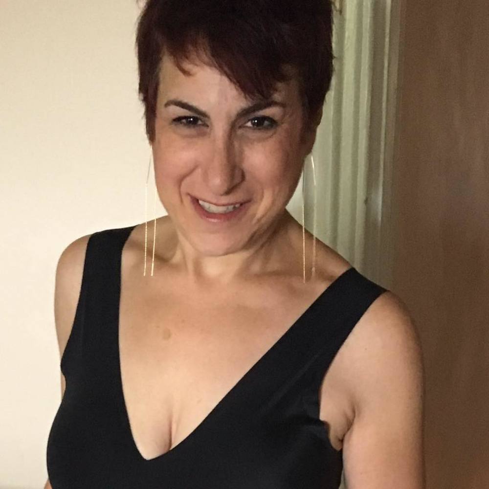 Meet your Posher, Pamela