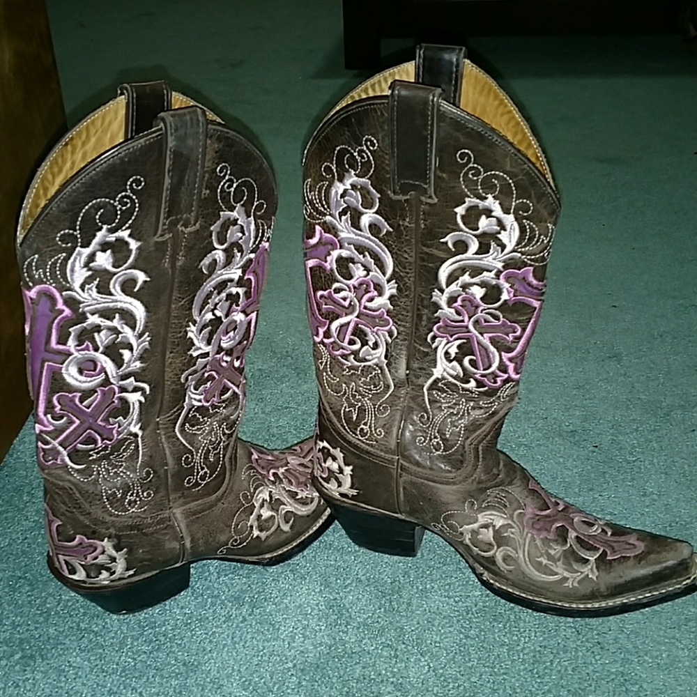 Justin Boots, women's, cross detail