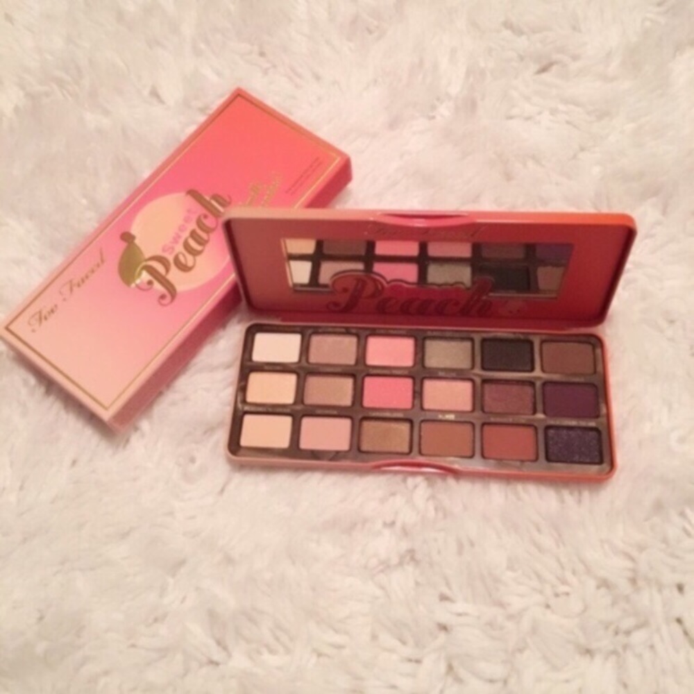 Too Faced Sweet Peach Eyeshadow Palette
