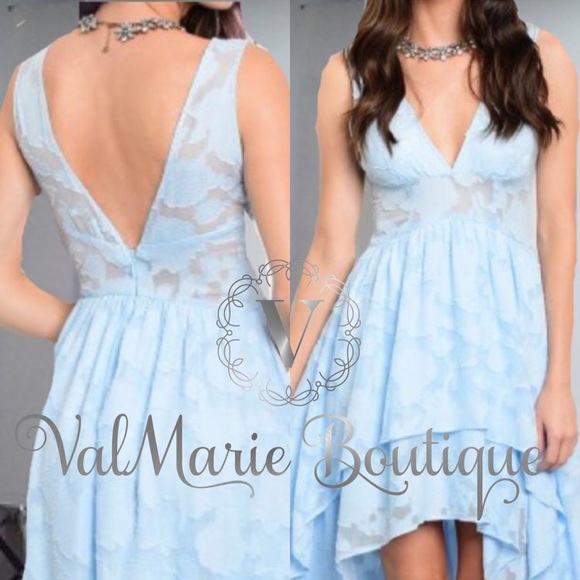 📍CLEARANCE 📍Light Blue Lace Dress - Picture 3 of 4