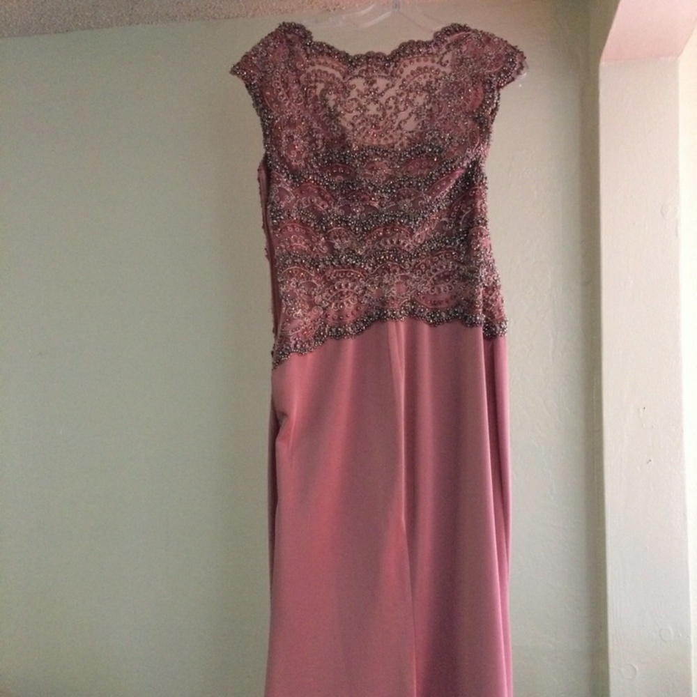 Elegant dress