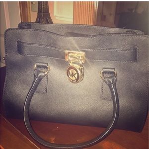 Michael kors black purse USED twice