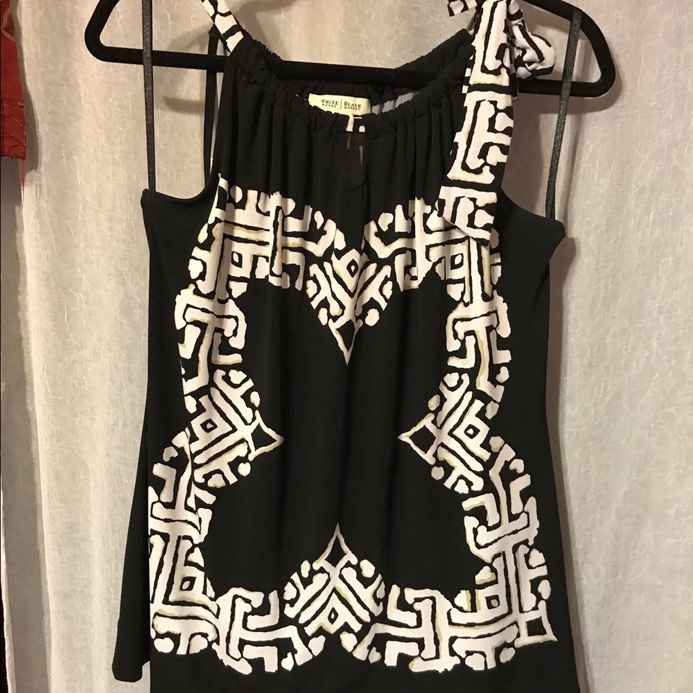 White House black market top.