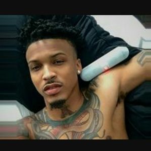 Meet your Posher, Adam