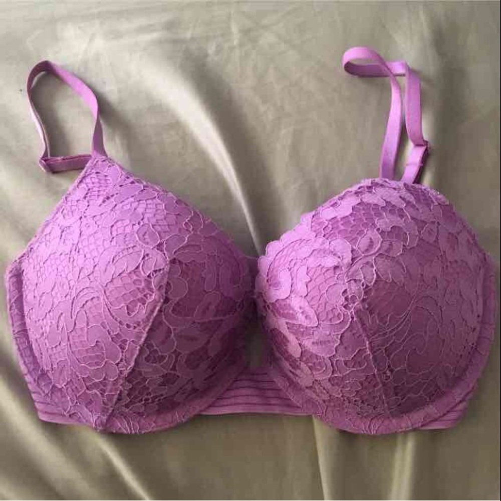 Victoria's Secret push up bra 32D