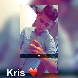 Meet your Posher, Kris cardenas